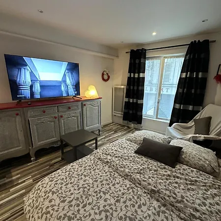 Sweet Apartment *
