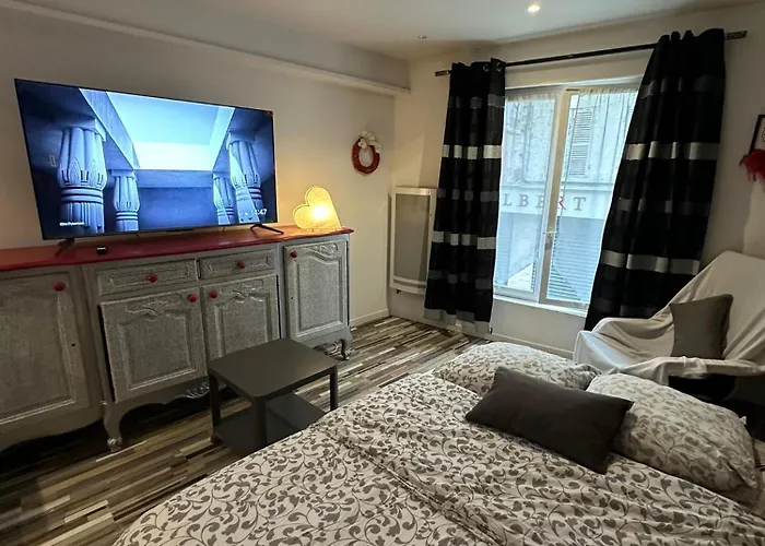 Sweet Apartment *